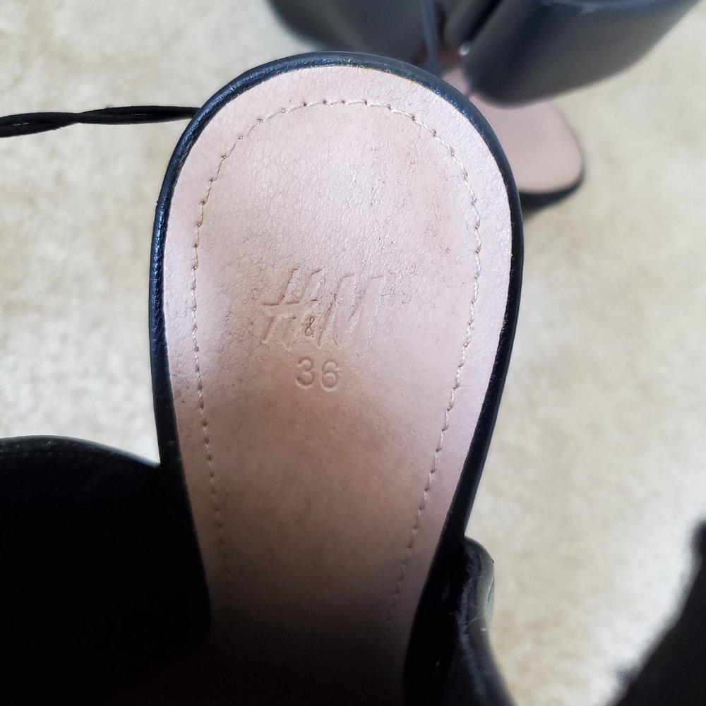 Open-heeled Boots - Picture 6 of 9